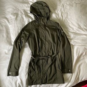 Womens Columbia rain jacket size small